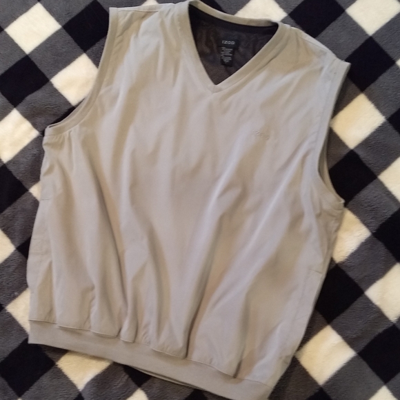 Izod Other - Men's Izod Wind Vest Lg